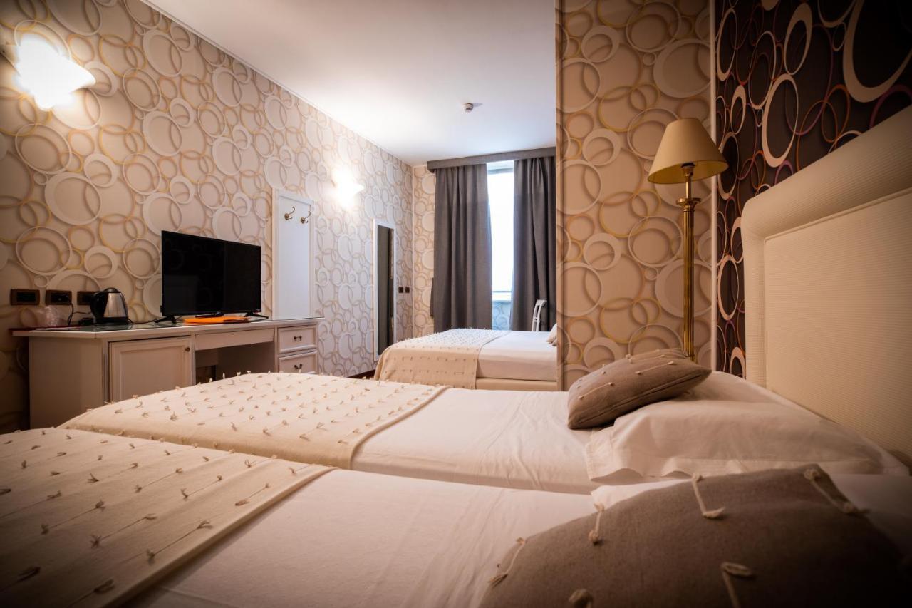 Hotel Palazzo Lovera Cuneo Dış mekan fotoğraf